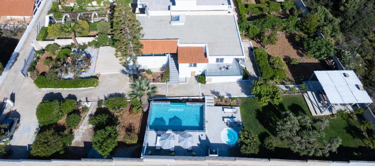 Queen'S Gem Luxury Villa - Heated Jacuzzi & Pool Limenas Chersonisou Exterior foto